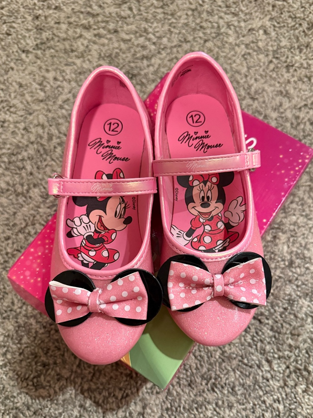 NEW Kids Pink Minnie Mouse Bow Mary Jane Shoes size 12 - Picture 2 of 8